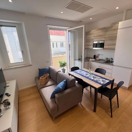 Happy Holiday Apartment Каляри Екстериор снимка